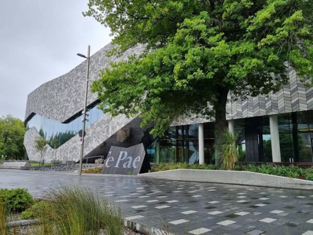 Apartamento Hagley Park Hidden Gem Christchurch Exterior foto